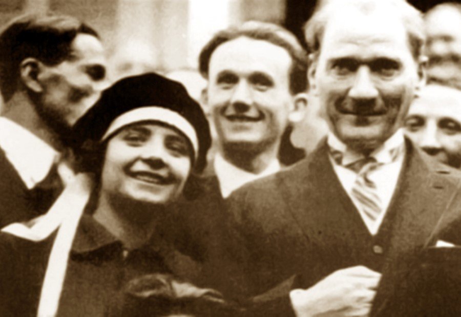 Gülümseyen Atatürk fotoğrafları
