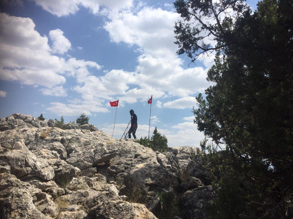 Kaymakamlık yapmayınca Atatürk heykelini İnkaya tepesine diktiler