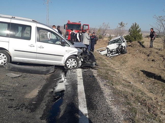 Çankırı'da trafik kazası: 3 ölü