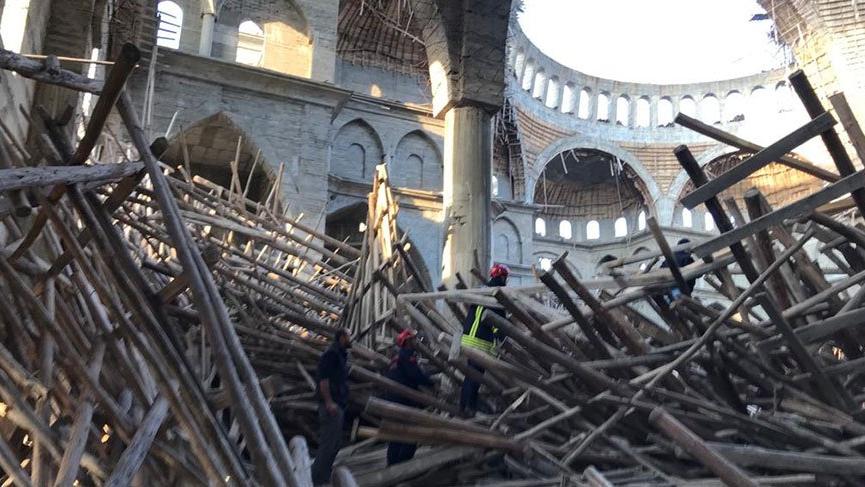 Son dakika... Gaziantep'te cami inşaatında çökme