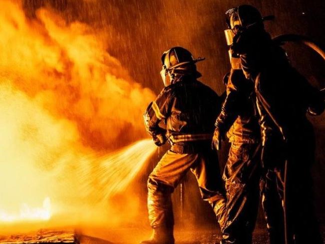 Avcılar'da 3 saatte 4 farklı binada yangın çıktı