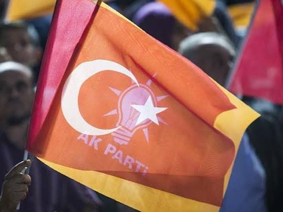 AKP Çanakkale İl Başkanı Yıldız, istifa etti