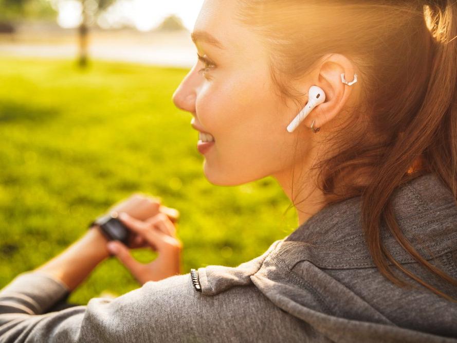 Kablosuz kulaklık kullananlar dikkat! Casuslar Android işletim sistemine erişebiliyor