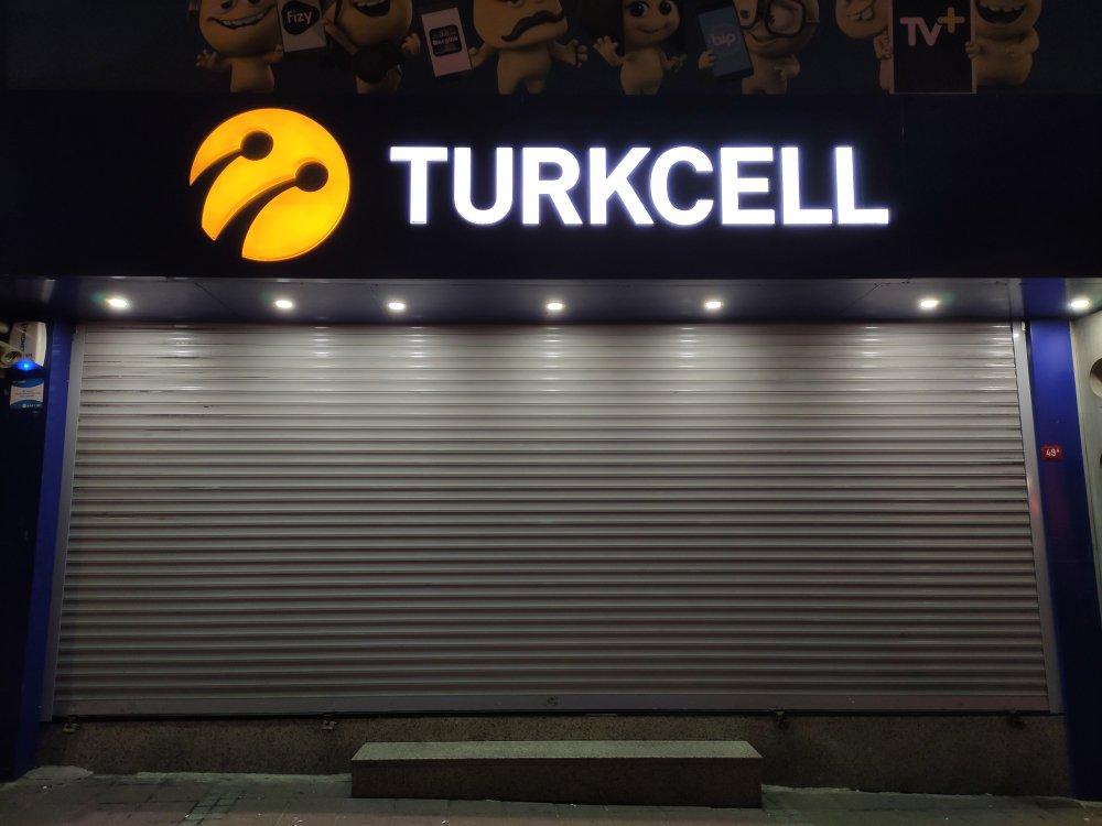 Binlerce kişi 'sehven' Turkcell abonesi olarak gözüküyor!