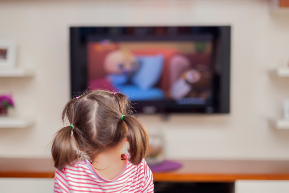 Çocuğun televizyon izlemesinin zararları nelerdir?
