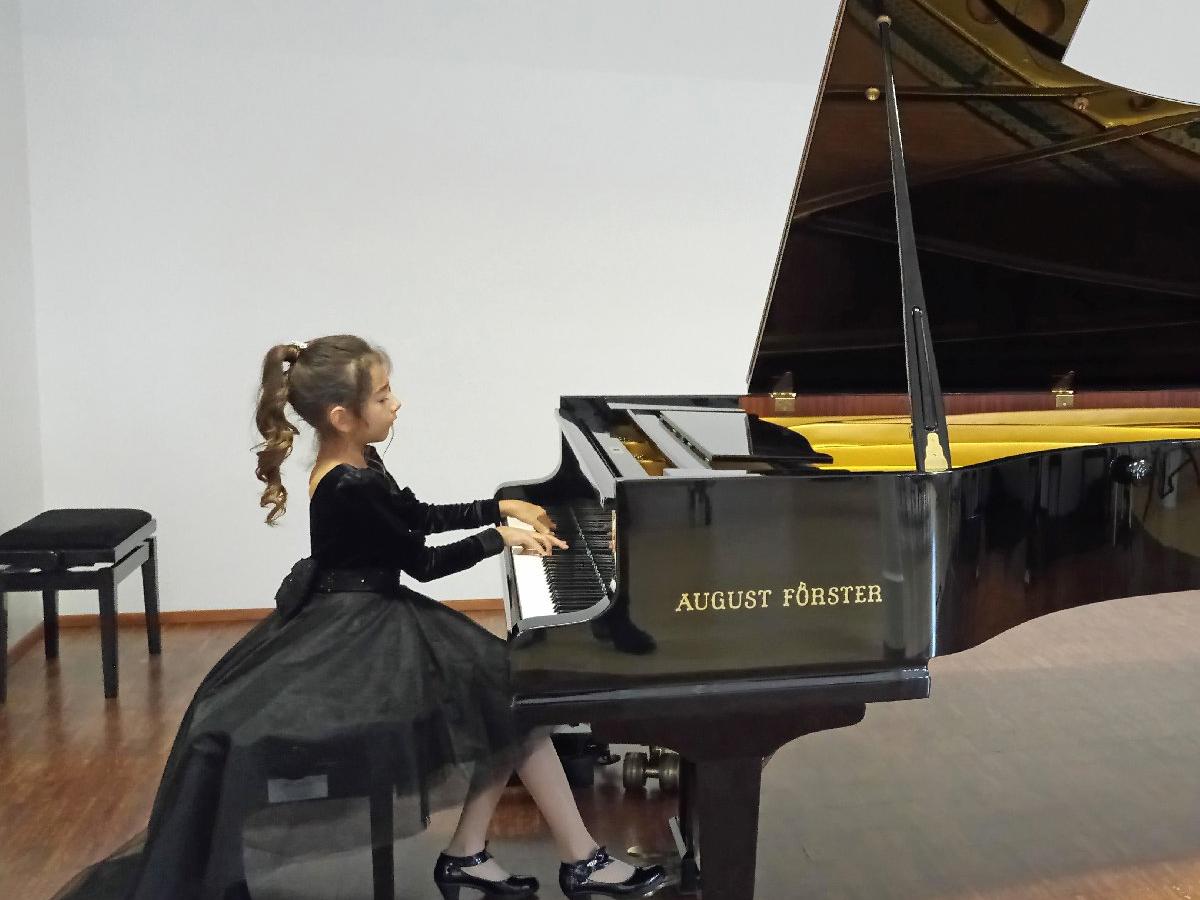 'Piyanonun altın kızı' Viyana'da birinci