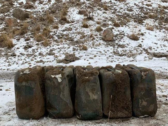 Van'da, PKK'ya ait 2 ton 'amonyum nitrat' ele geçirildi