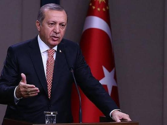 Cumhurbaşkanı Erdoğan ters köşe yaptı! AKP'den açıklama geldi