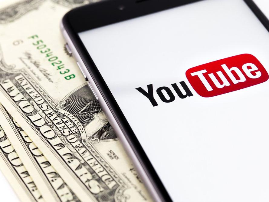 YouTuberlar izlenme başına ne kadar kazanıyor? Ünlü Youtube yayıncıları açıkladı...
