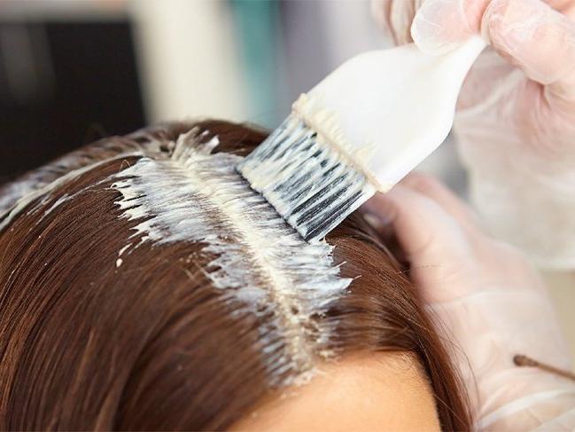 Düzenli saç boyamak meme kanseri riskini artırıyor!