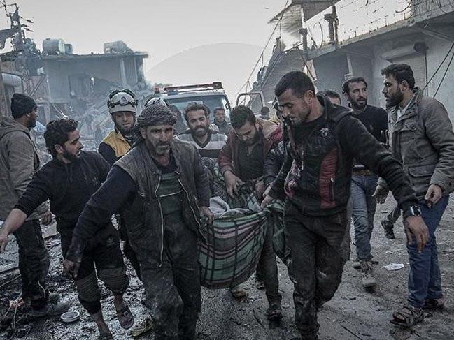 Suriye'deki hava saldırısında 20 kişi öldü 50 kişi yaralandı!