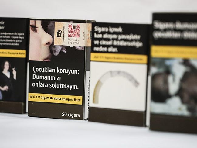 Uzmanlar 'sigarada düz paket' uygulamasını değerlendirdi: İşe yarayacak mı?