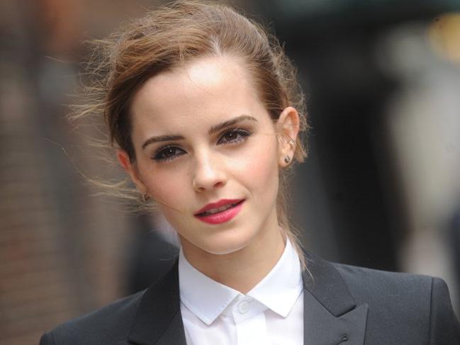 Emma Watson Little Women film galasındaki stiliyle alay konusu oldu