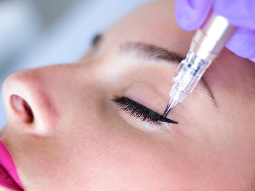 Kalıcı eyeliner ne kadar dayanır? Dikkat edilmesi gerekenler…