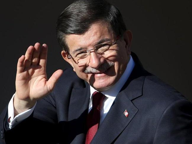 'Hoca' dönüyor: Ahmet Davutoğlu nam-ı diğer 'stratejik derinlik'