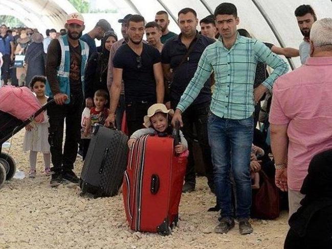 Çavuşoğlu: Şu ana kadar 371 bin Suriyeli geri döndü