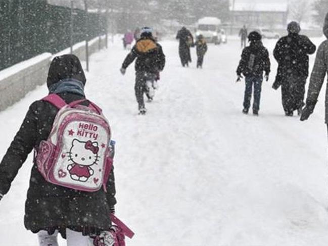 Karaman’ın üç ilçesinde okullara kar tatili