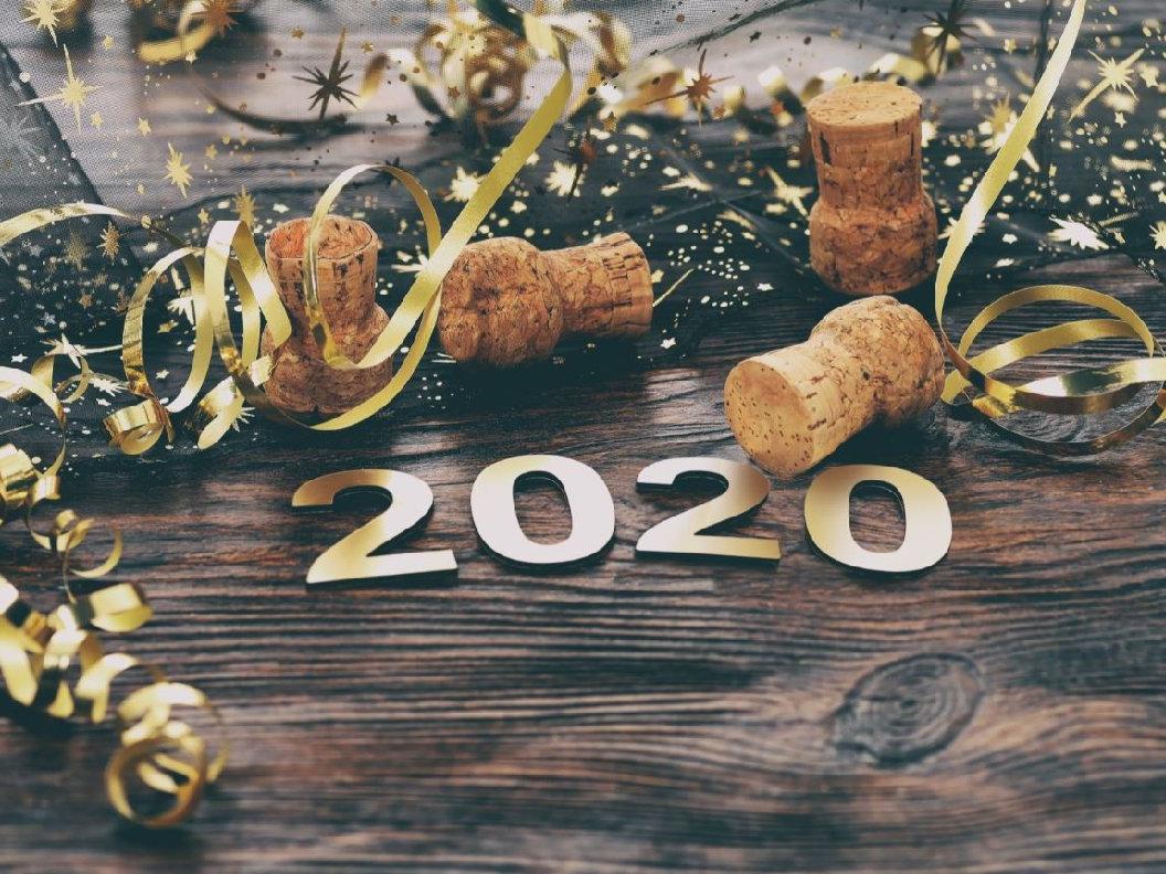 En güzel yeni yıl mesajları 2020: Sevdiklerinize yılbaşı mesajı atın, yeni yılınız kutlu olsun!