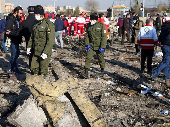 Ukrayna'dan İran'da düşen uçakla ilgili açıklama