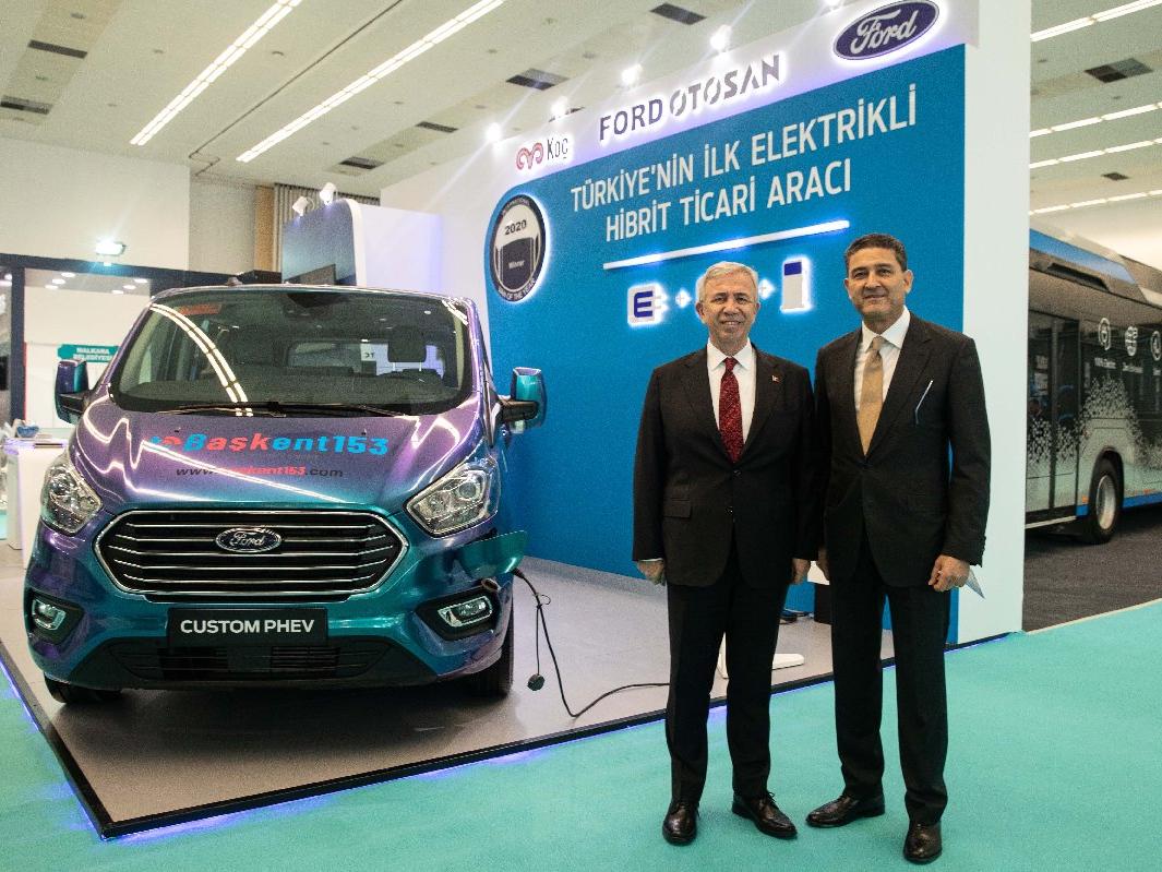 Türkiye'de üretilen ilk hibrit ticari araç yola çıkıyor!