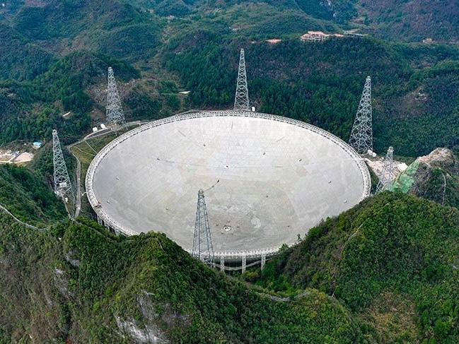 Çin'in dev teleskobu FAST resmen faaliyete geçti