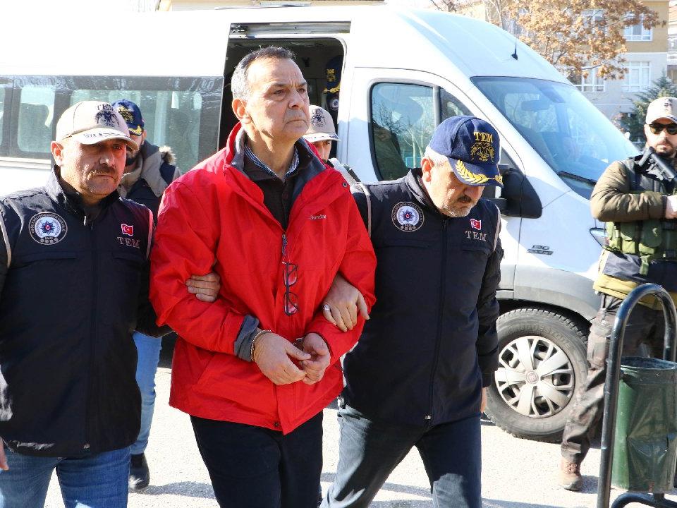 TFF Başkanı Nihat Özdemir'in oğlu ve gelini gözaltına alındı