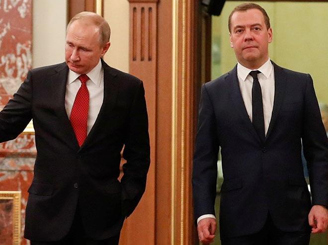 Başbakanlıktan istifa eden Medvedev'in yeni görevi belli oldu!