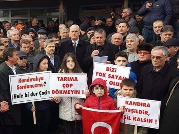 Eski AKP'liden, AKP'li belediyeye karşı eyleme destek