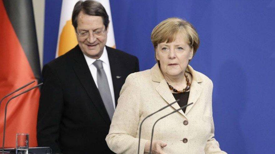 Rum kesimi, Merkel'den 'Türkiye' için destek istedi!