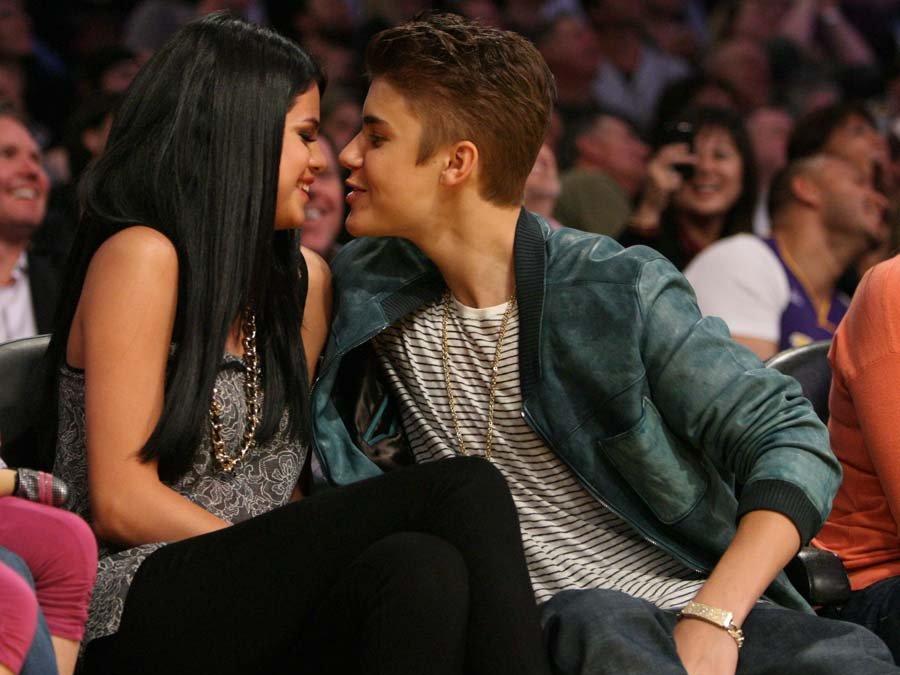 Selena Gomez'den Justin Bieber hakkında 'Duygusal taciz' açıklaması