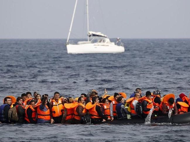 Yunanistan'ın insanlık dışı 'mülteci' uygulamasına sert tepki!