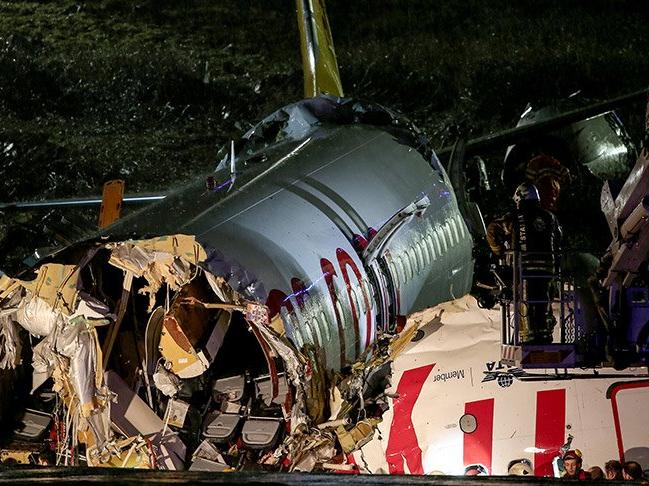 İstanbul Valisi Yerlikaya, pilotların son sağlık durumunu açıkladı