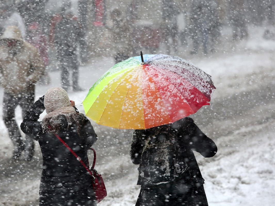 Okullar tatil mi? Kar ve rüzgar okulları tatil etti... 6 Şubat kar tatili olan iller!