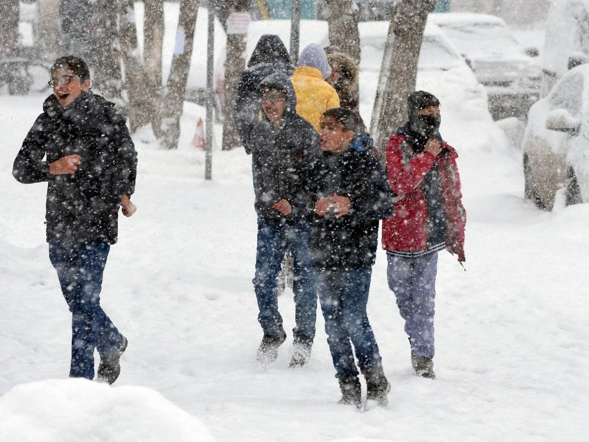 Ankara'da yarın okullar tatil mi? Ankara Valiliği'nden kar tatili açıklaması var mı?