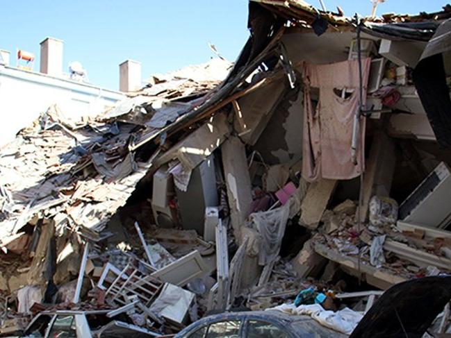 Elazığ depreminde hayatını kaybeden 38 kişinin isimleri belli oldu!
