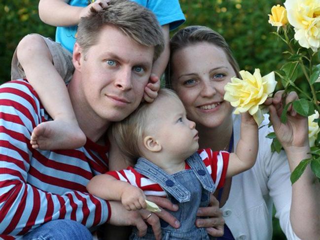 Finlandiya'da babalara 7 ay ücretli doğum izni