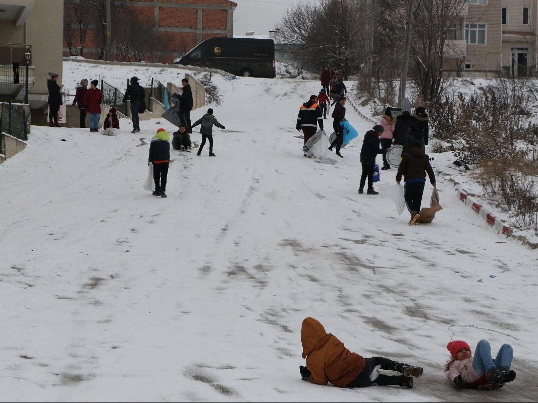 Kayseri'de okullar tatil mi? 12 Şubat için Kayseri Valiliği'nden kar tatili açıklaması geldi mi?