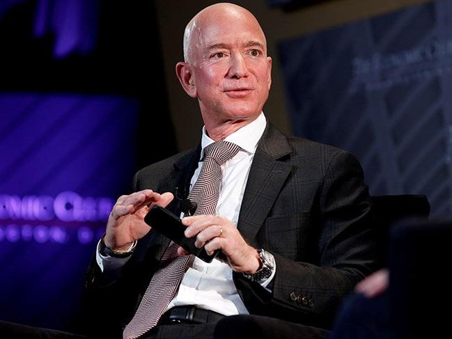 Jeff Bezos, Los Angeles'ın en pahalı evini aldı