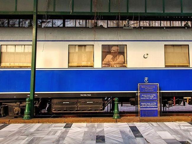 Atatürk’ün yurt gezilerinde kullandığı vagonu “Beyaz Tren”
