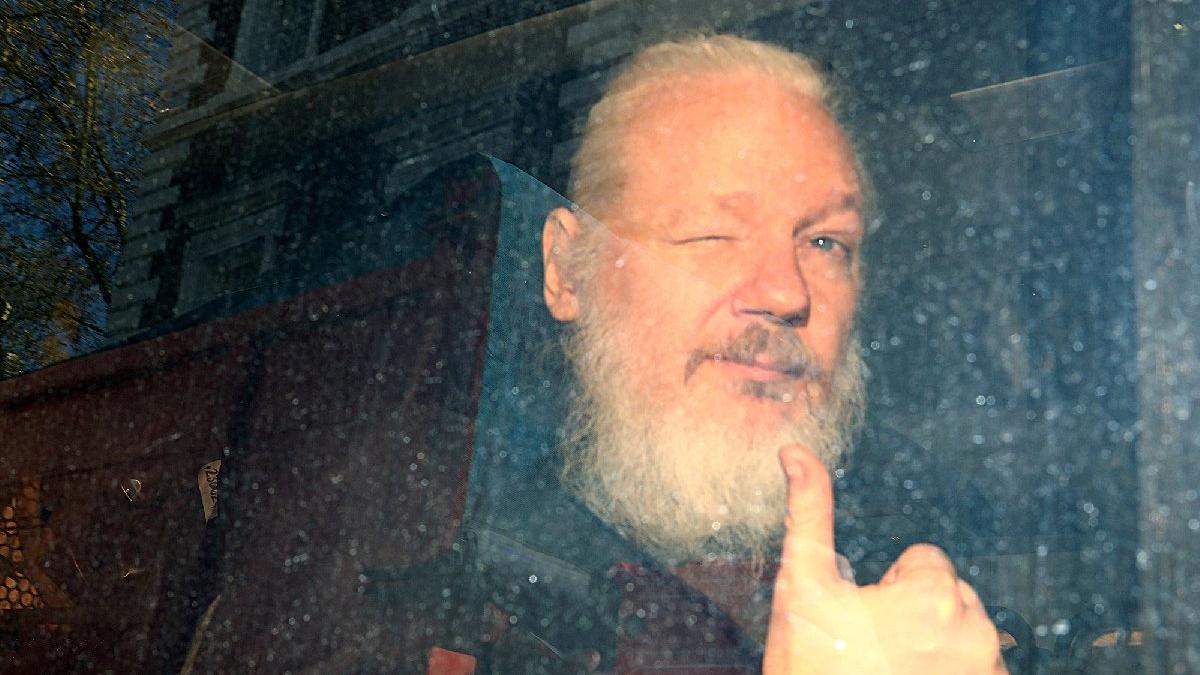 Assange'dan çarpıcı iddia: Trump affetmek için tek şart sundu