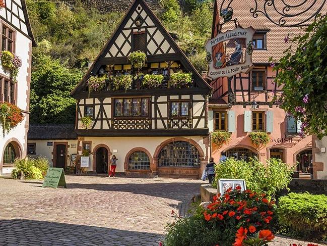 Fransa'nın turist akınına uğrayan kasabası Kaysersberg