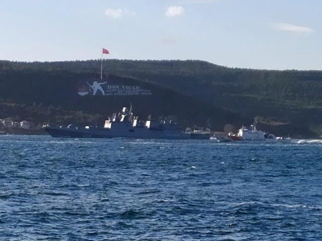 Rus savaş gemileri Çanakkale Boğazı'ndan geçti!