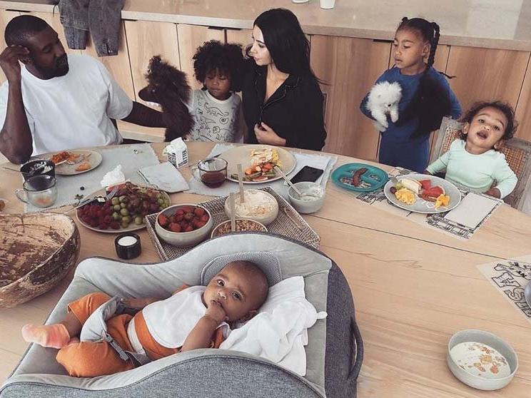 Kim Kardashian: 'Ayrımcı sistemde 4 siyahi çocuk yetiştiriyorum' dedi