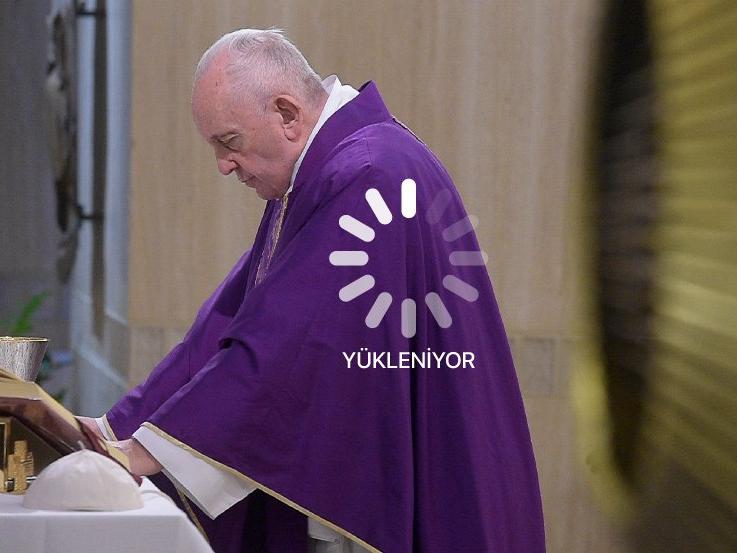Vatikan duyurdu! Papa'dan 'online' pazar ayini