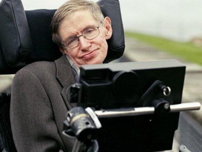 Stephen Hawking vefatının ikinci yılında anılıyor... Stephen Hawking kimdir?