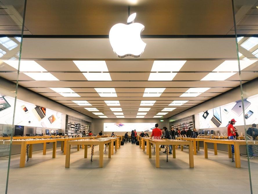 Apple mağazaları iki hafta kapalı olacak
