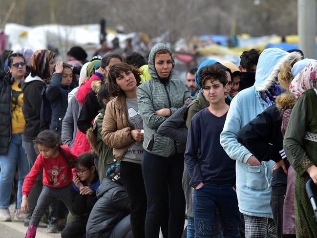 Edirne Valiliği Yunanistan’a geçen göçmen sayısını açıkladı