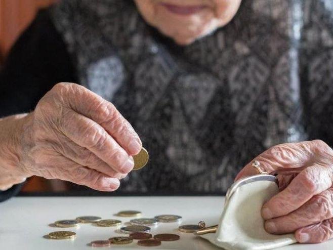 Evde emekli maaşı nasıl alınır? Emekli maaşı bankaya gitmeden alınır mı?