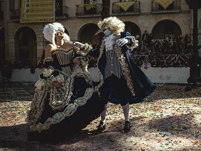 Katalanların renkli karnavalı
