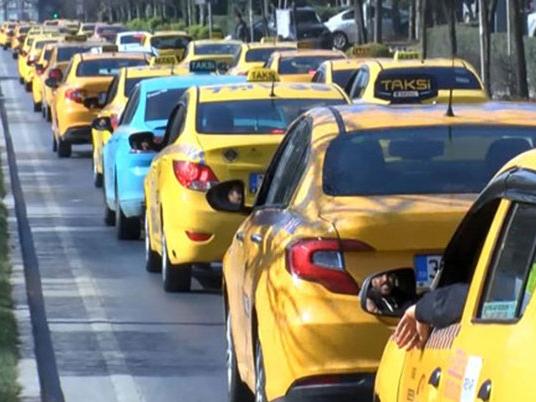 İstanbul'da taksicilerden corona virüsü eylemi
